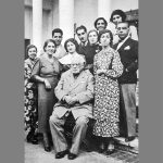 پدر در برابر رضاخان احتیاط می‌کرد، اما فرزندش بی‌پروایی می‌نمود!