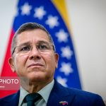 رفتار آمریکا هالیوودی است/ آماده دفاع هستیم/ هواپیماهای حامل مواد مخدر را ساقط کرده‌ایم