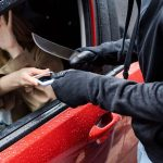 وقتی‌که شک پلیس به عابر پیاده درست از آب درآمد