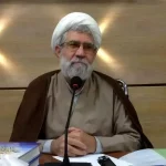 فتوای عجیب یک آیت الله علیه یک روحانی: حکم کفر و خروج از دین بر او صادق است!