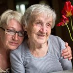 انجام کارهای داوطلبانه باعث کندی روند زوال عقل در سالمندان می‌شود