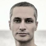 خطا را نباید توجیه کرد